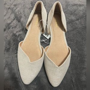 Pointed toe Flats